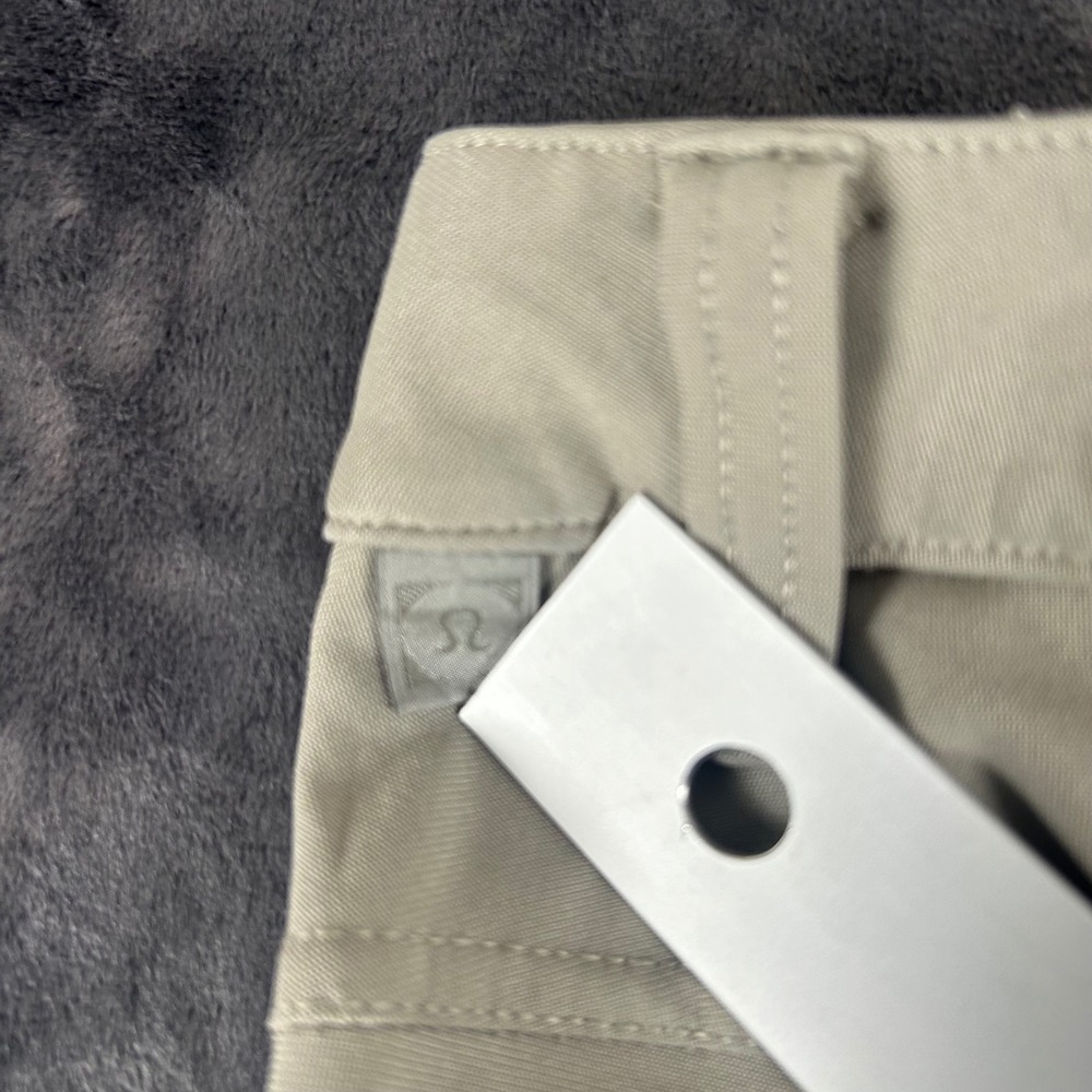 Lululemon ABC Pants Mens 32 Tan Khaki Slim Straight Five Pocket Articulated Knee - Picture 9 of 10